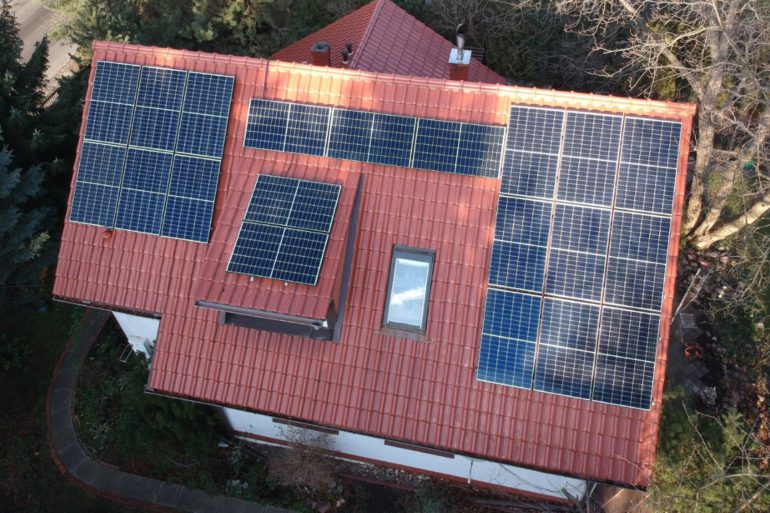 instalacja paneli słonecznych - 6,6 kw
